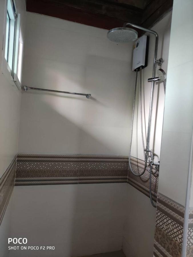Tamarind Guesthouse Пра Након Си Аютая Екстериор снимка