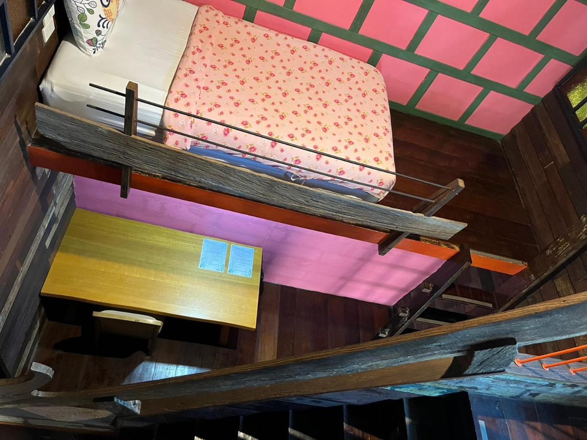Tamarind Guesthouse Пра Након Си Аютая Екстериор снимка
